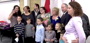 The Honourable Rob Nicholson presented 30 local residents with the Diamond Jubilee Medal at the Gale Centre in Niagara Falls.